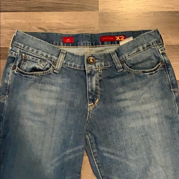 X2 Size 8 Medium Wash Boot Cut Jeans - Picture 6 of 10